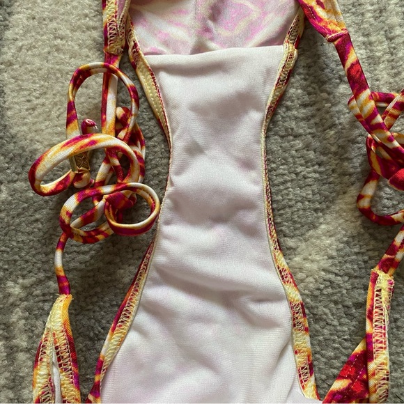 NWOT Kardashian Kollection Swimwear Mother of Pearl Accent String Bikini - Picture 7 of 8